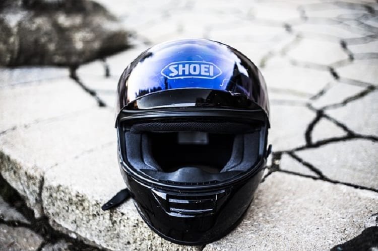 5 Of The Quietest Motorcycle Helmets in 2023 And 2 To Avoid